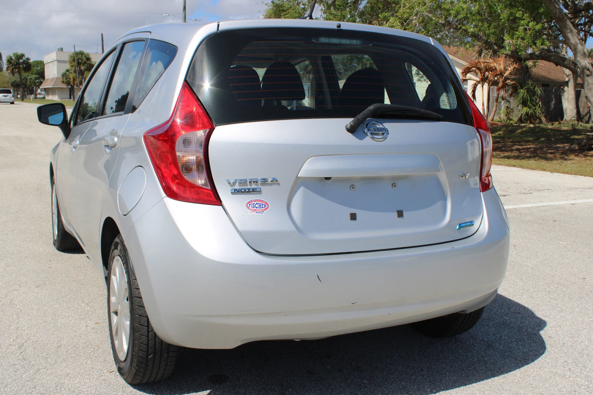 Used 2016 Nissan Versa Note SV image 4