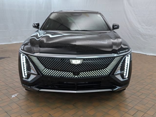 Used 2023 Cadillac Lyriq 2WD image 2
