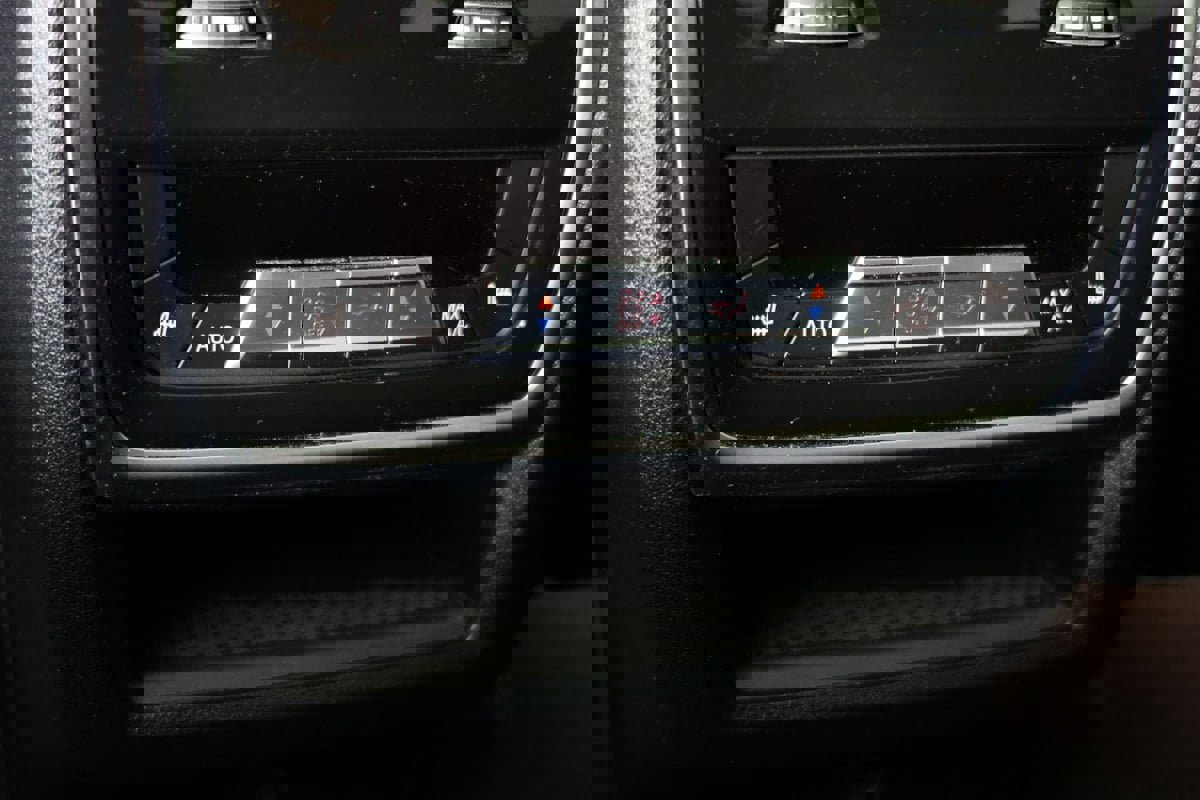 Used 2022 BMW X5 xDrive45e w/ Climate Comfort Package image 33