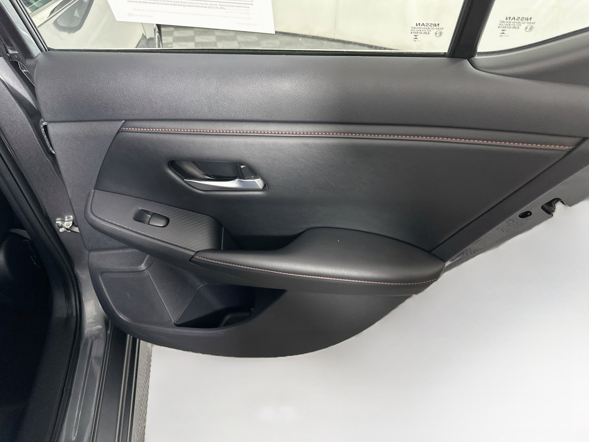 Used 2025 Nissan Sentra SR FWD image 28