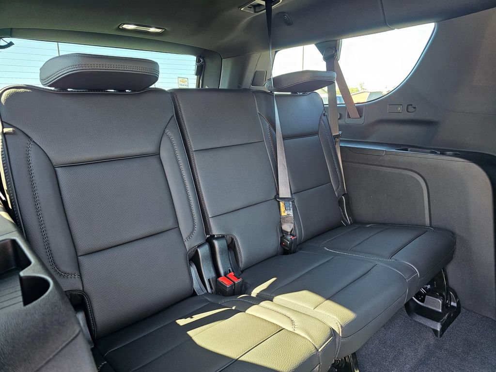 Used 2026 GMC Yukon XL Denali w/ Sun & Power Step Package AWD/4WD image 14