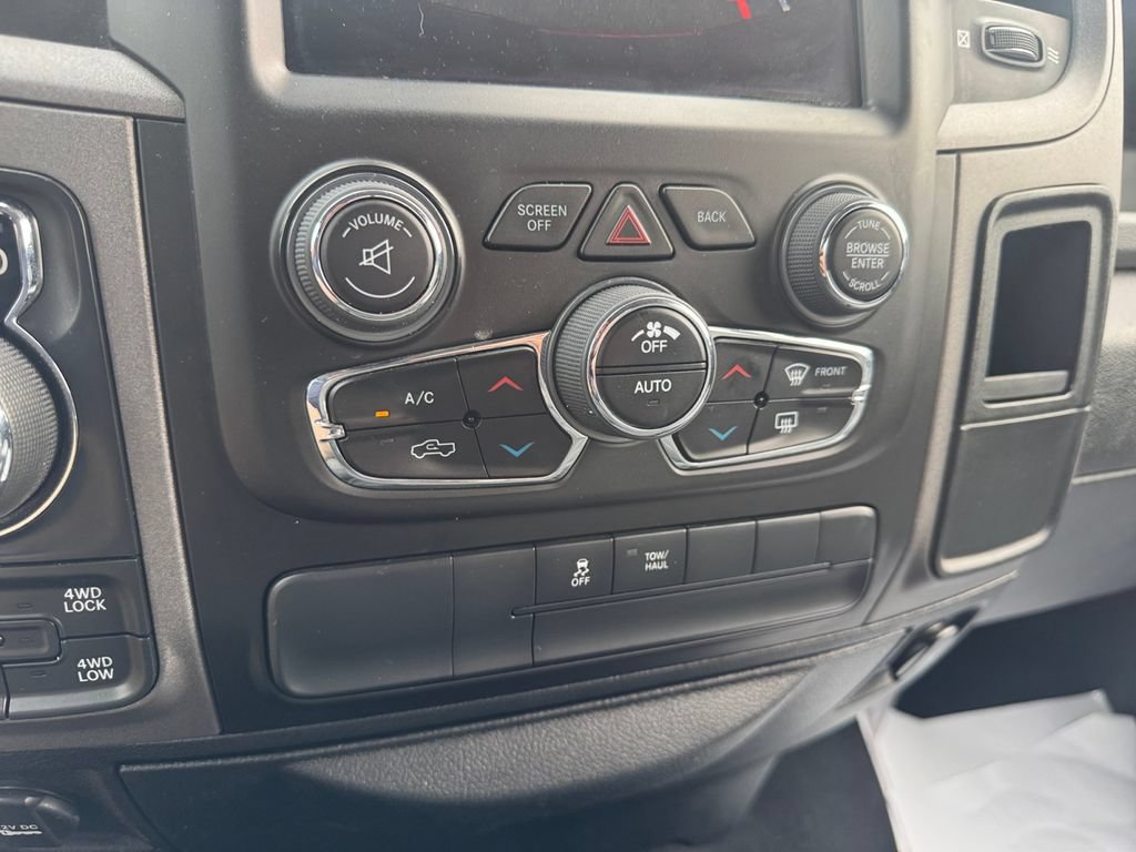 Used 2019 RAM 1500 Express w/ Wheel & Sound Group AWD/4WD image 21