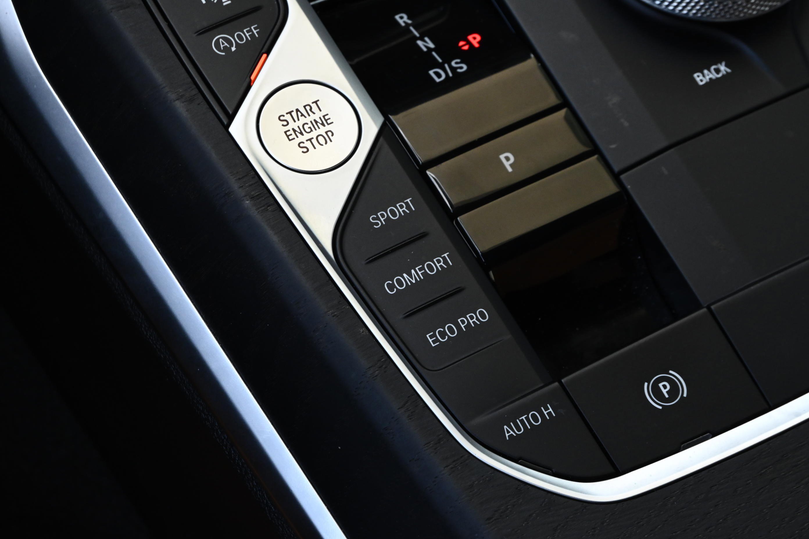 Certified 2024 BMW 330i Sedan w/ M Sport Package image 19