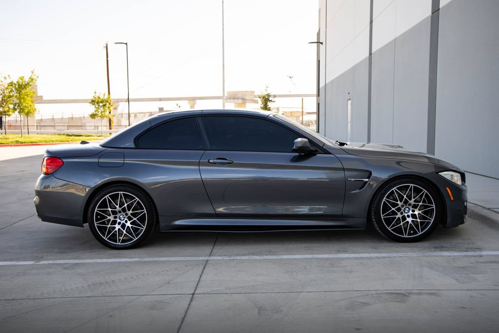 Used 2016 BMW M4 Convertible RWD image 19