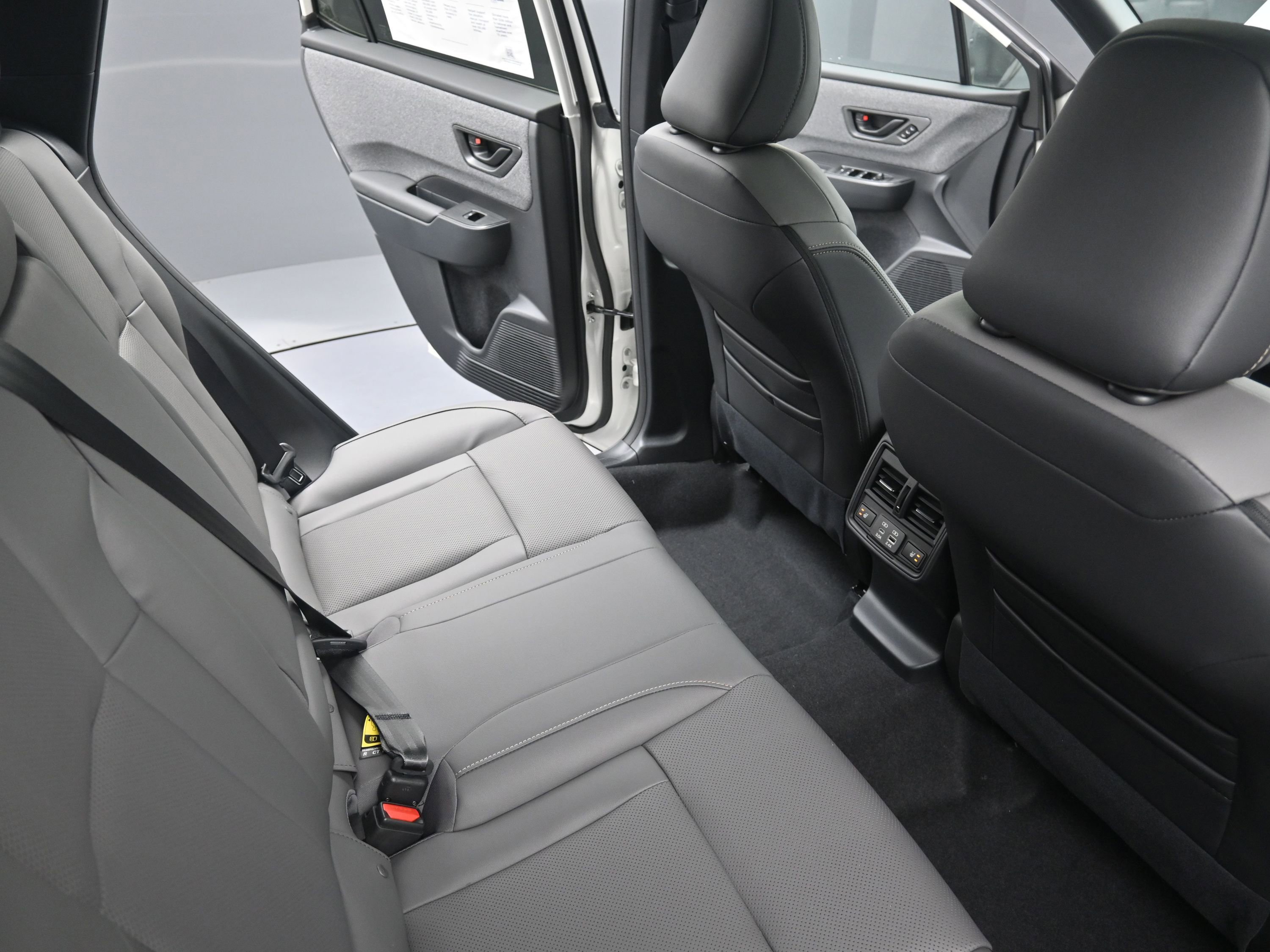 New 2026 Subaru Outback Limited AWD/4WD image 37