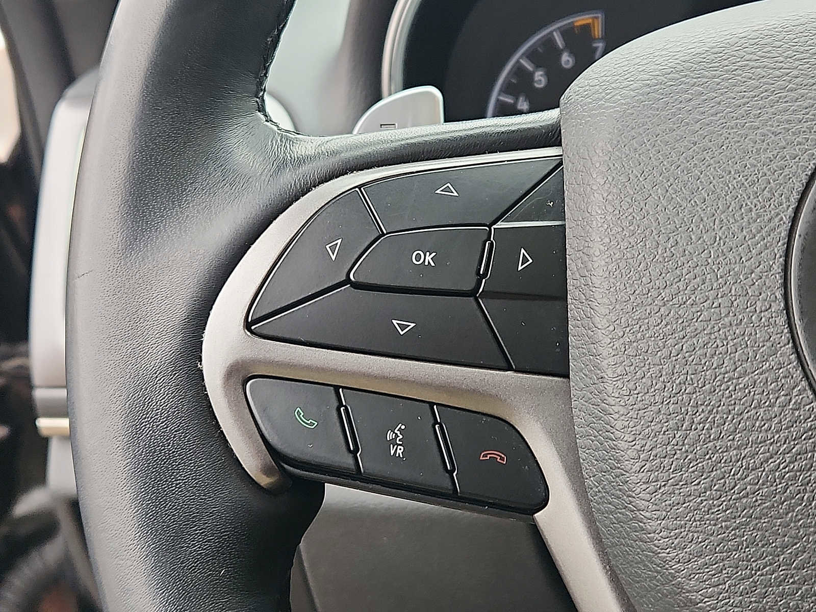 Used 2019 Jeep Grand Cherokee Limited X image 21