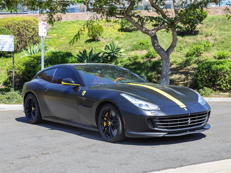 Used 2017 Ferrari GTC4Lusso AWD/4WD image 27