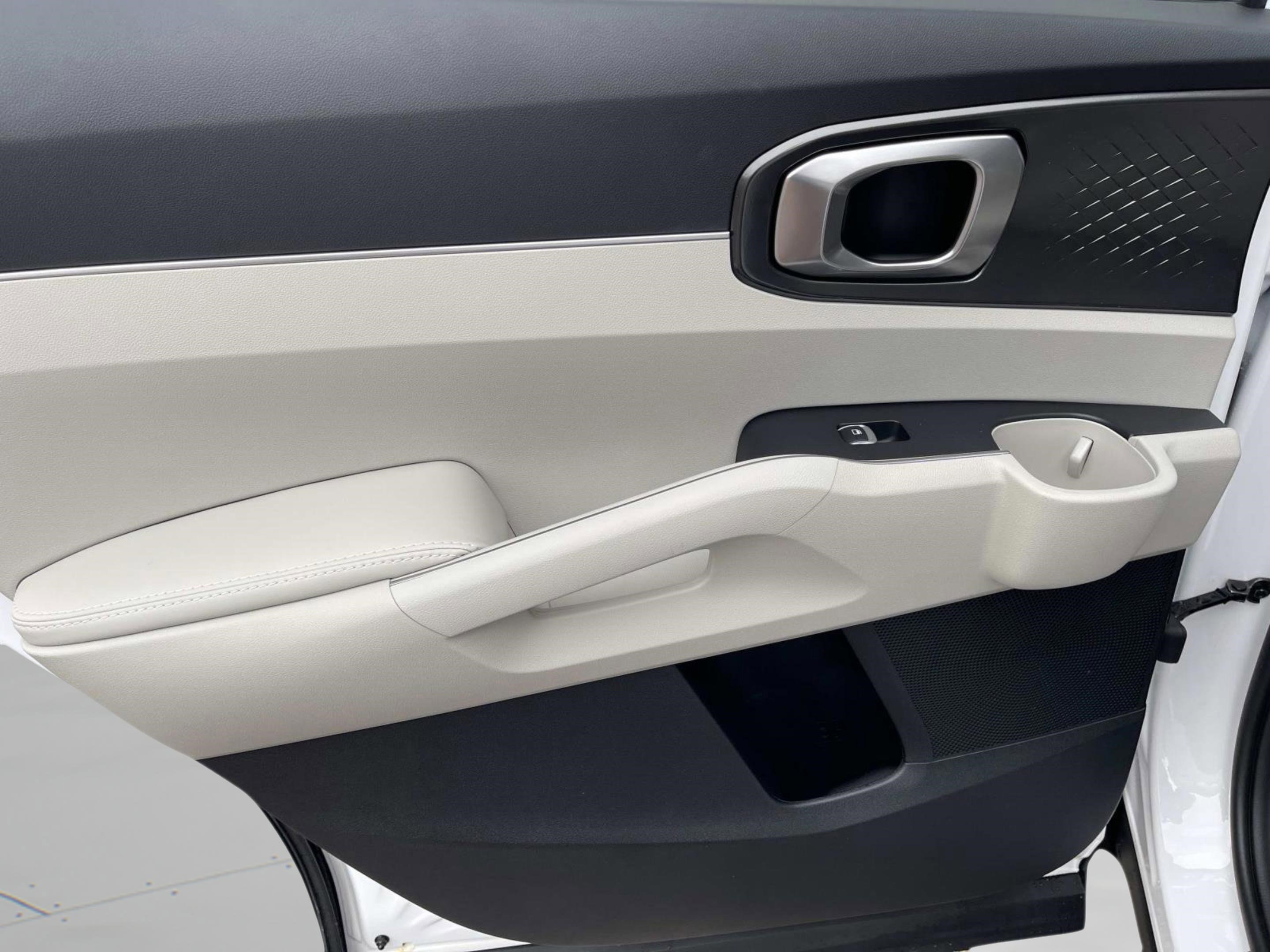 New 2026 Kia Sorento S image 18