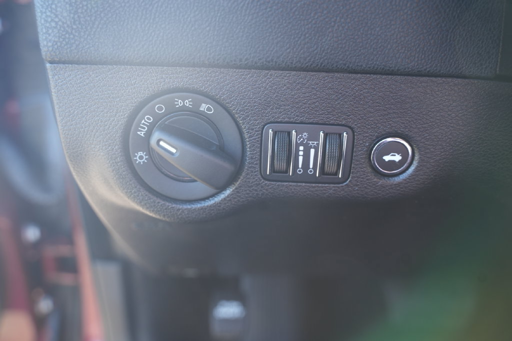 Used 2023 Dodge Charger SXT RWD image 36