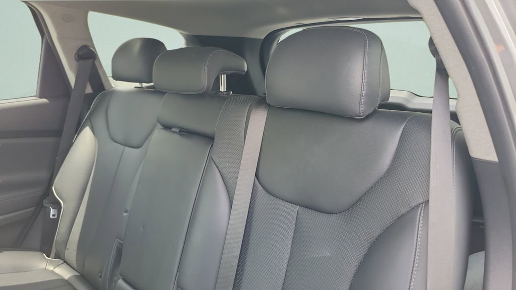 Used 2021 Hyundai Santa Fe Limited w/ Cargo Package FWD image 10