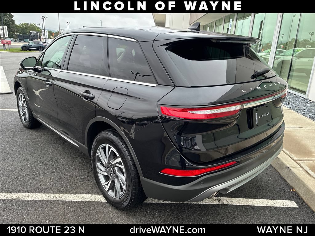 Certified 2024 Lincoln Corsair AWD w/ Equipment Group 101A image 4