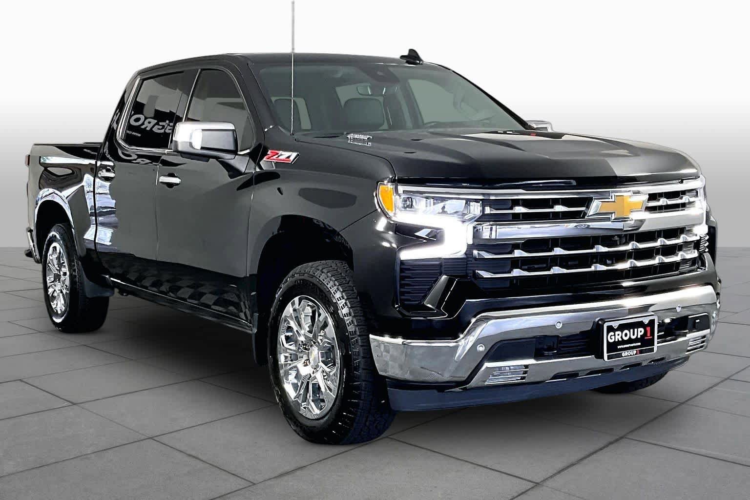 Certified 2023 Chevrolet Silverado 1500 LTZ w/ Technology Package AWD/4WD image 3