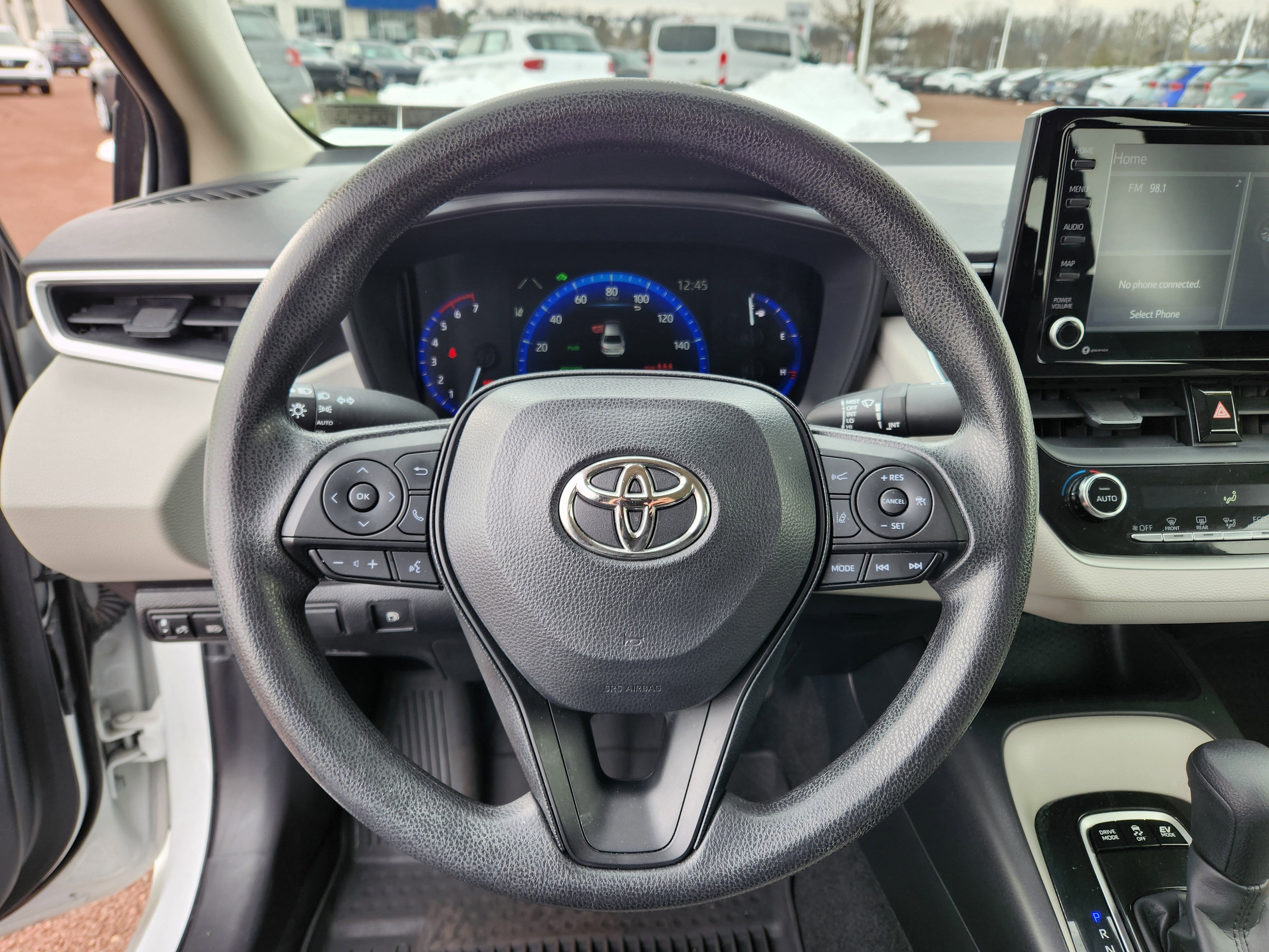 Used 2022 Toyota Corolla LE image 18