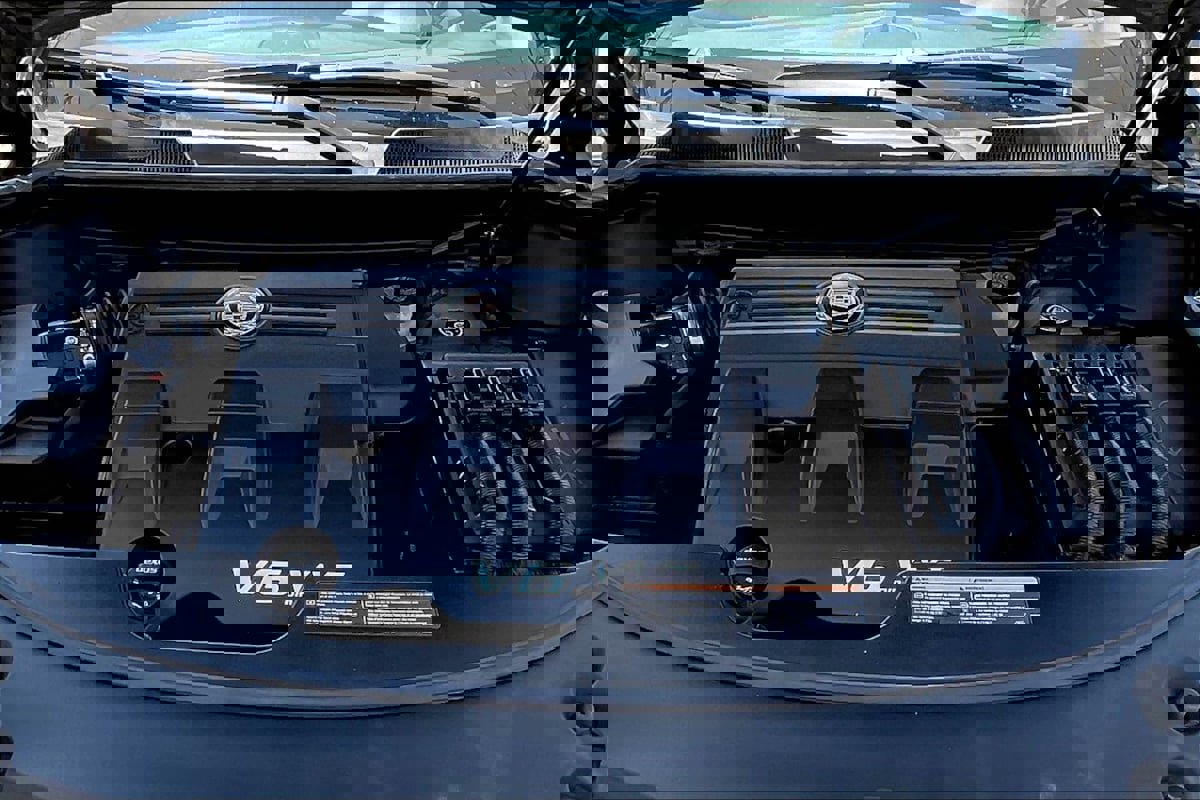 Used 2016 Cadillac SRX Luxury image 10