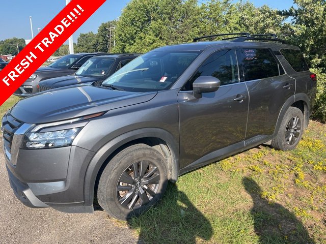 Certified 2023 Nissan Pathfinder SV image 1