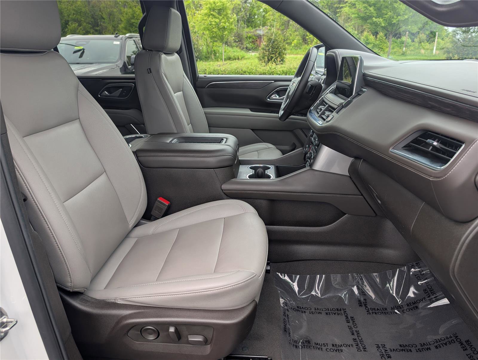 Used 2024 Chevrolet Tahoe LT AWD/4WD image 11