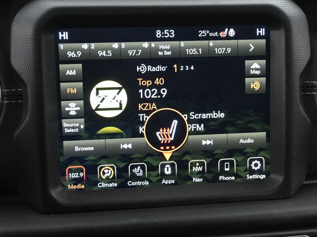 Used 2022 Jeep Wrangler Unlimited Sahara w/ Cold Weather Group image 18