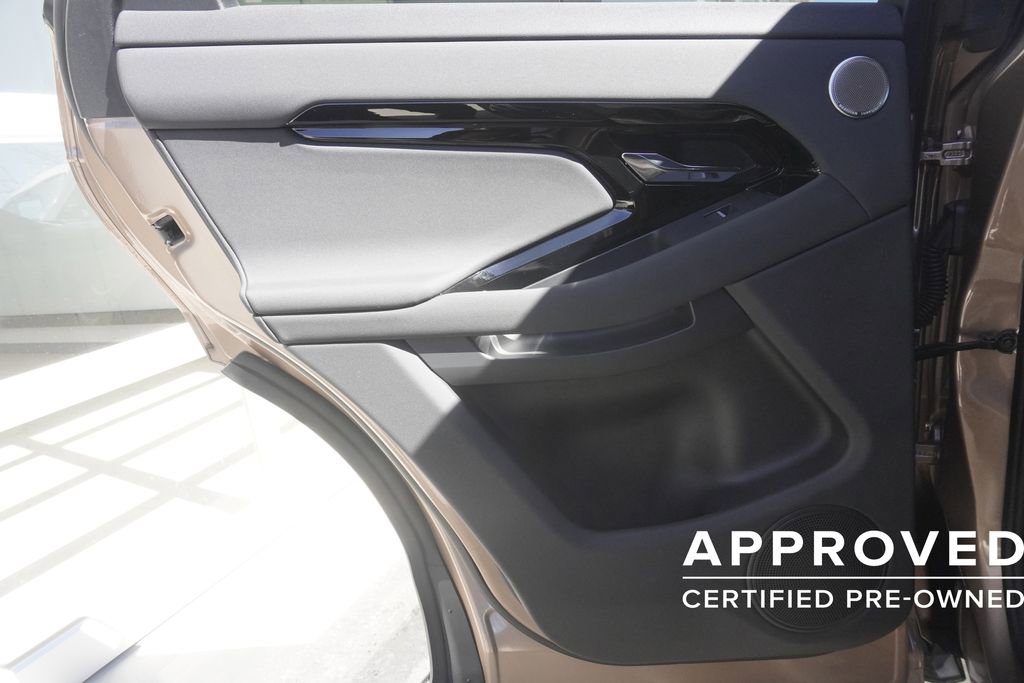 Used 2026 Land Rover Range Rover Evoque Dynamic SE image 28