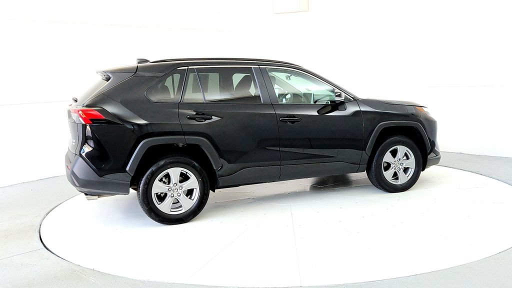 Certified 2025 Toyota RAV4 XLE AWD/4WD image 6