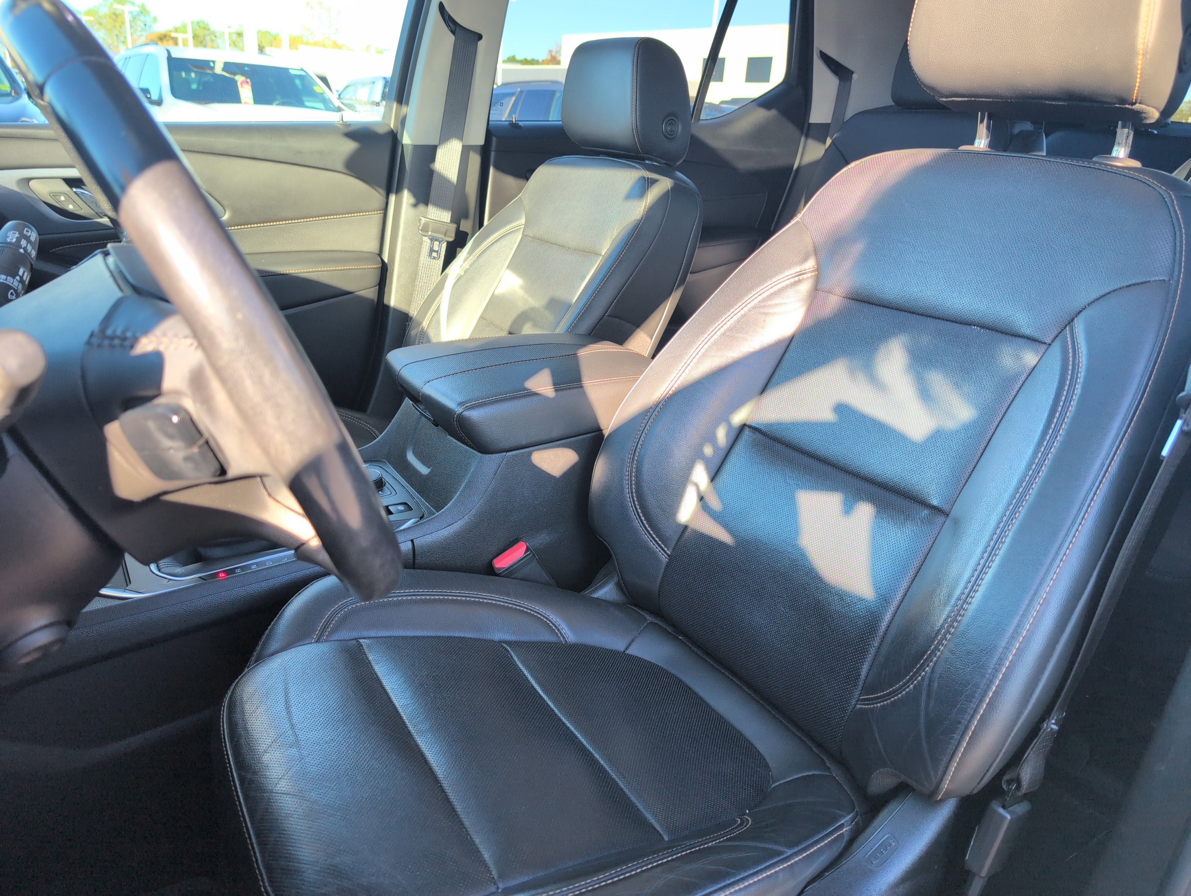Used 2020 Chevrolet Traverse Premier w/ LPO, Blackout Package image 14