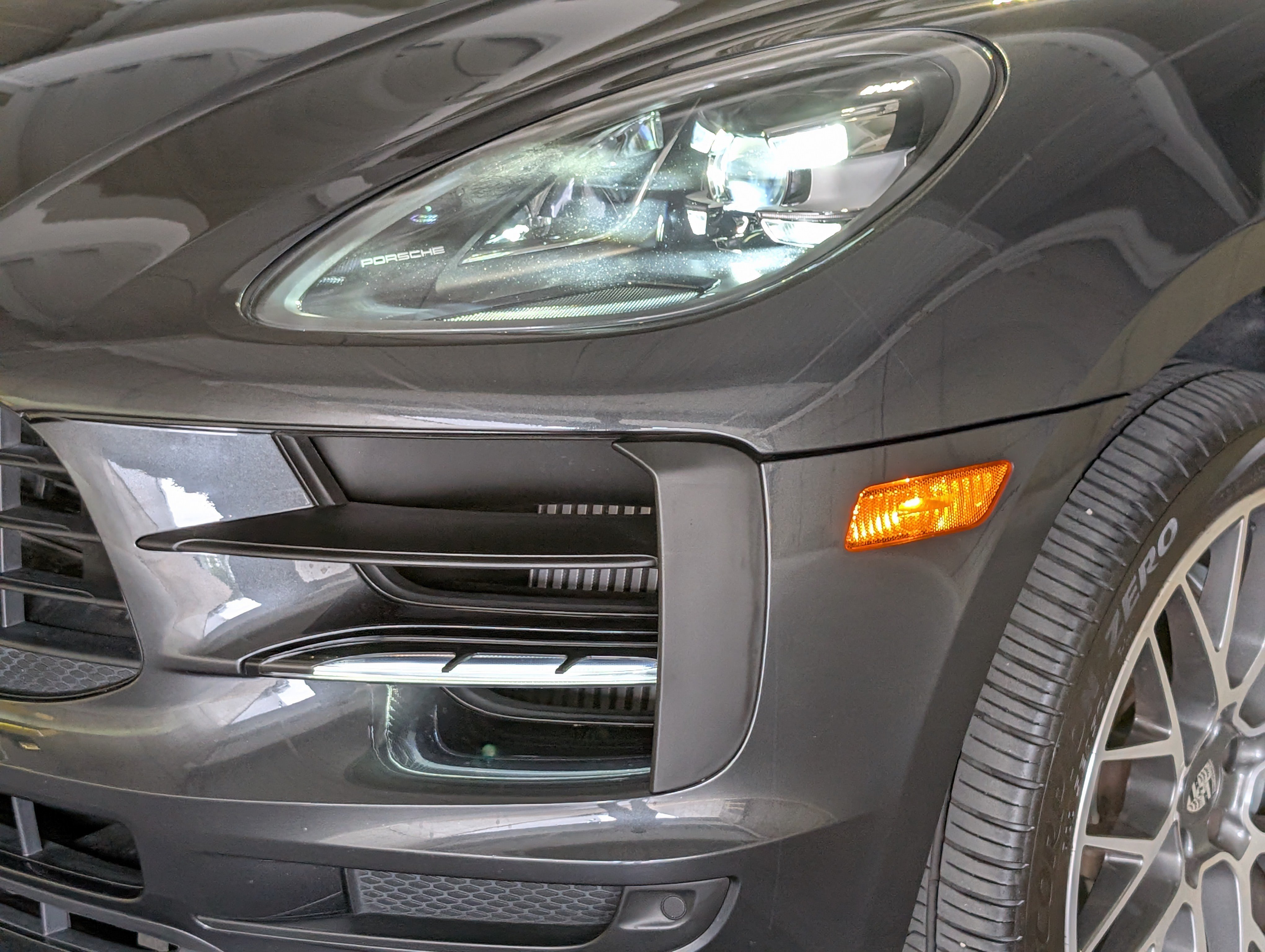 Certified 2021 Porsche Macan S AWD/4WD image 13