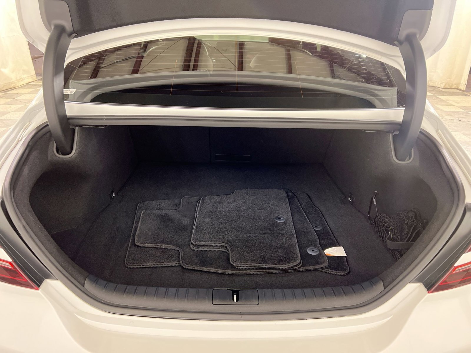 Used 2023 Genesis G70 2.0T w/ Sport Prestige Package image 27