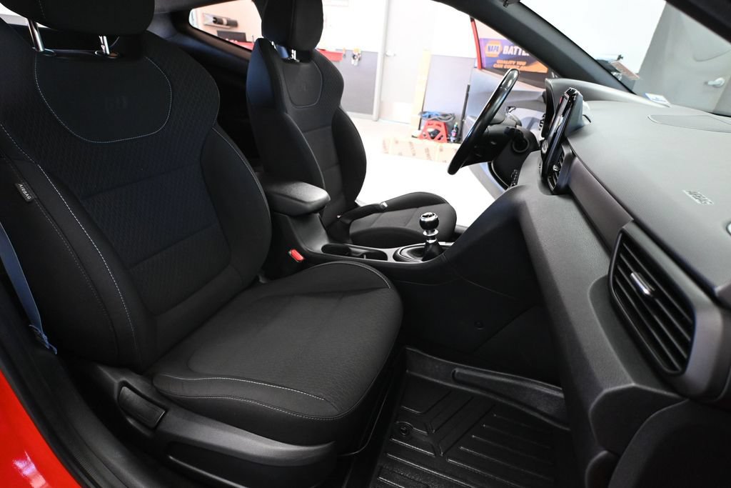 Used 2020 Hyundai Veloster N FWD image 37