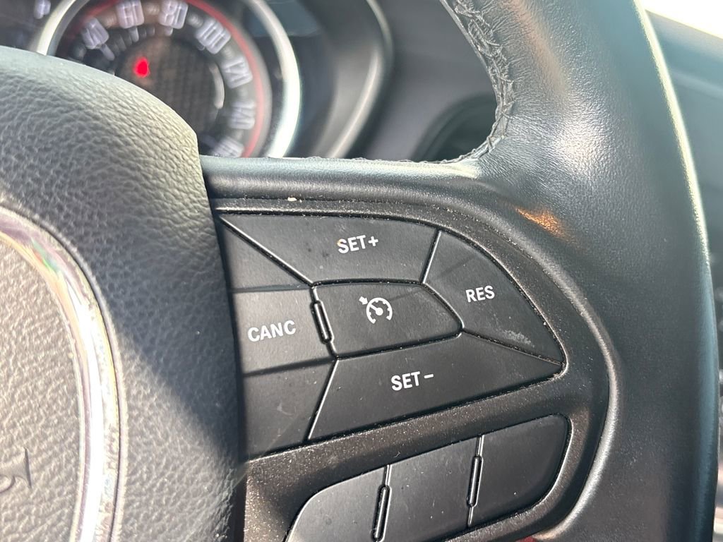 Used 2020 Dodge Challenger SXT image 17