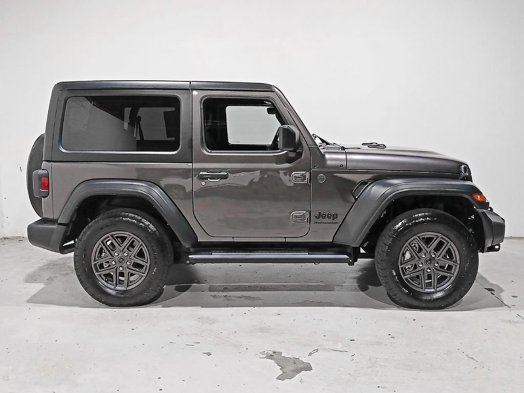 Used 2024 Jeep Wrangler Sport AWD/4WD image 7