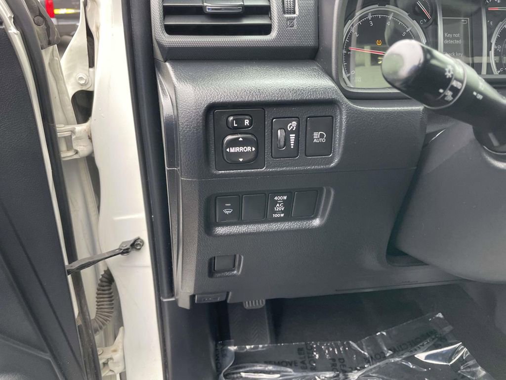 Used 2020 Toyota 4Runner Limited image 31