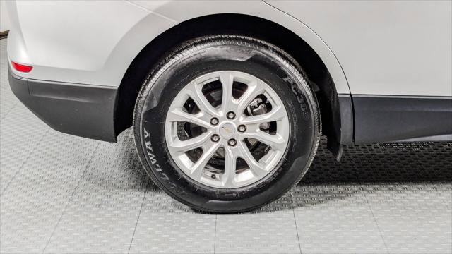 Used 2021 Chevrolet Equinox LS image 31