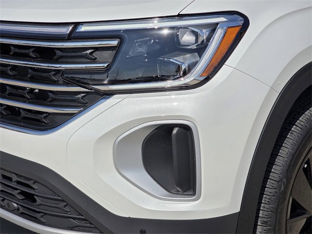 Used 2024 Volkswagen Atlas SE w/ Panoramic Sunroof Package image 10