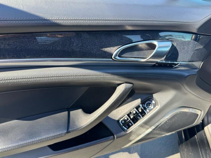 Used 2010 Porsche Panamera 4S image 18