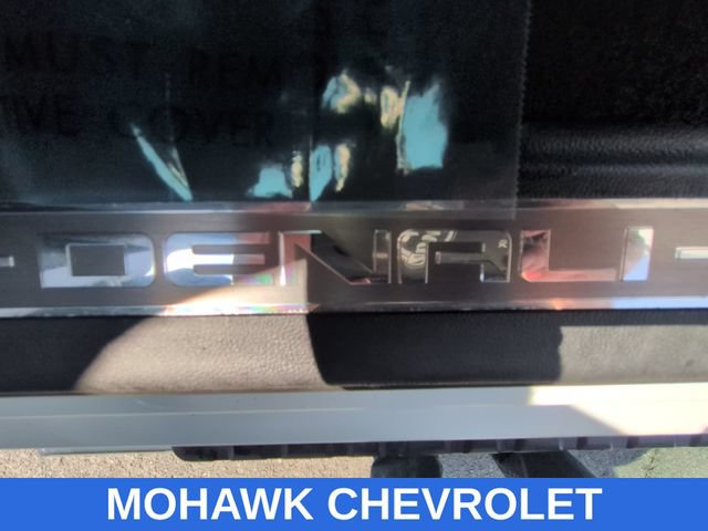 Used 2019 GMC Sierra 2500 Denali w/ Duramax Plus Package AWD/4WD image 32