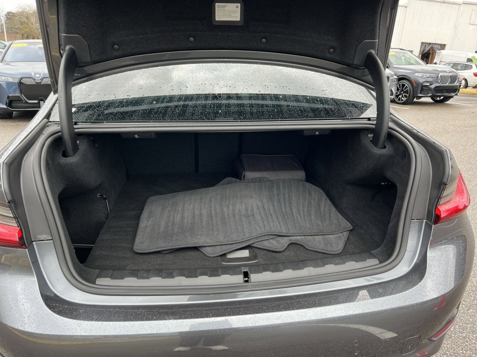 Used 2021 BMW 330e xDrive w/ Executive Package image 28