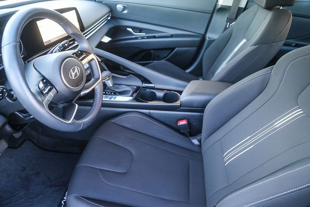 Certified 2025 Hyundai Elantra SEL image 20