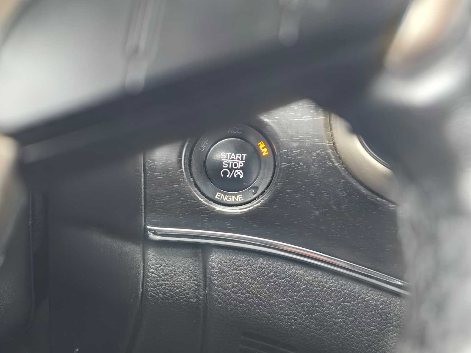 Used 2015 Jeep Grand Cherokee Limited w/ Trailer Tow Group IV image 31