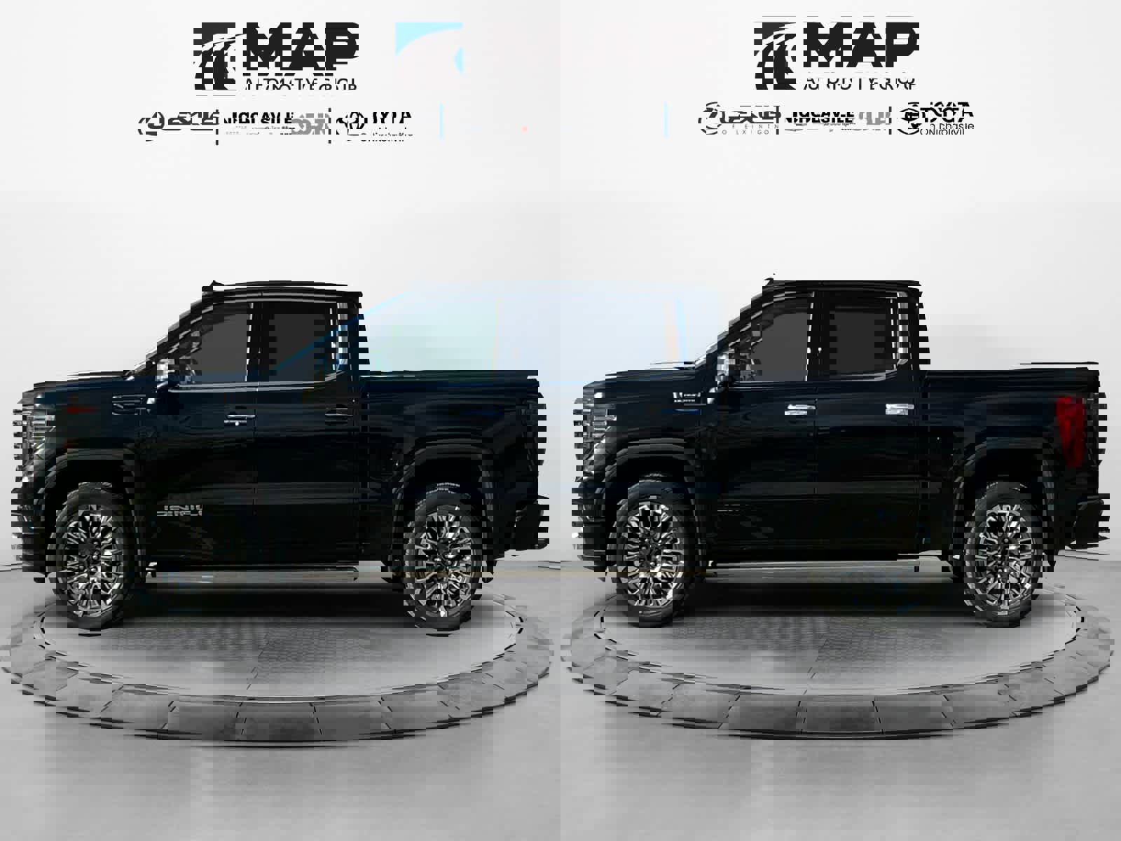 Used 2023 GMC Sierra 1500 Denali Ultimate image 2