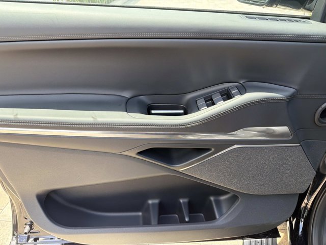 New 2026 Lincoln Navigator L Reserve w/ Jet Appearance Package AWD/4WD image 8