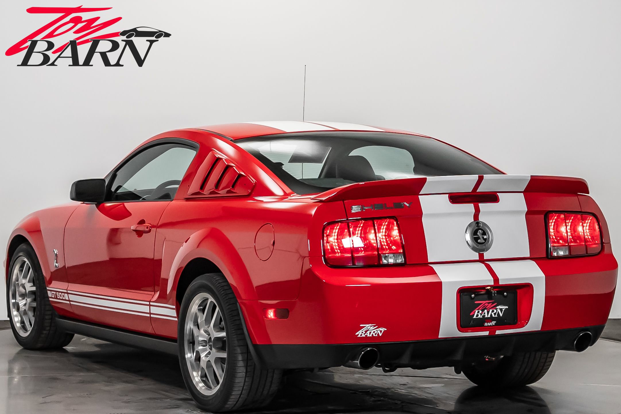 Used 2007 Ford Mustang Shelby GT500 image 3