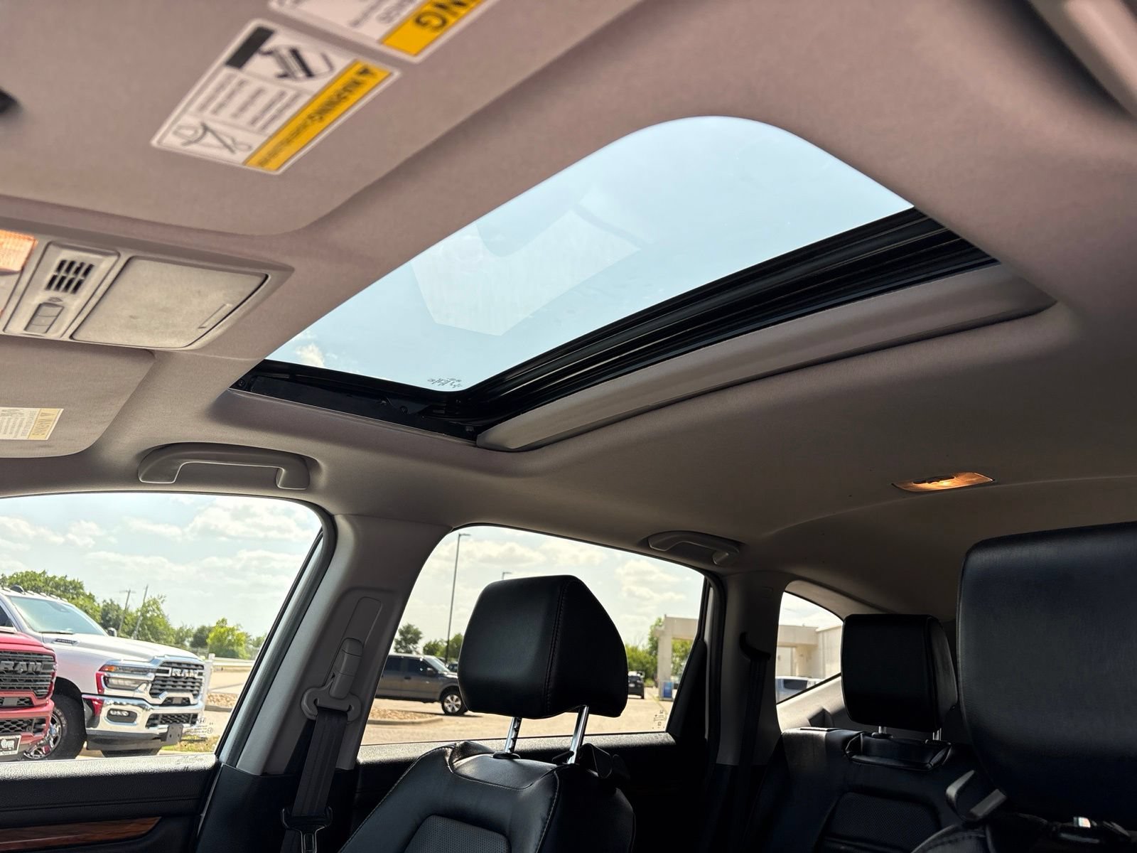 Used 2022 Honda CR-V Touring image 10