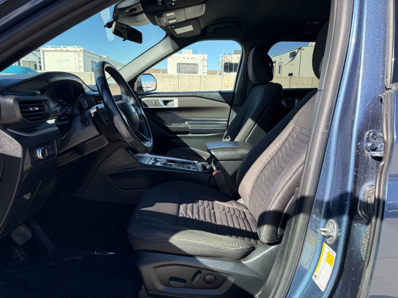 Used 2020 Ford Explorer XLT w/ Comfort Package image 18