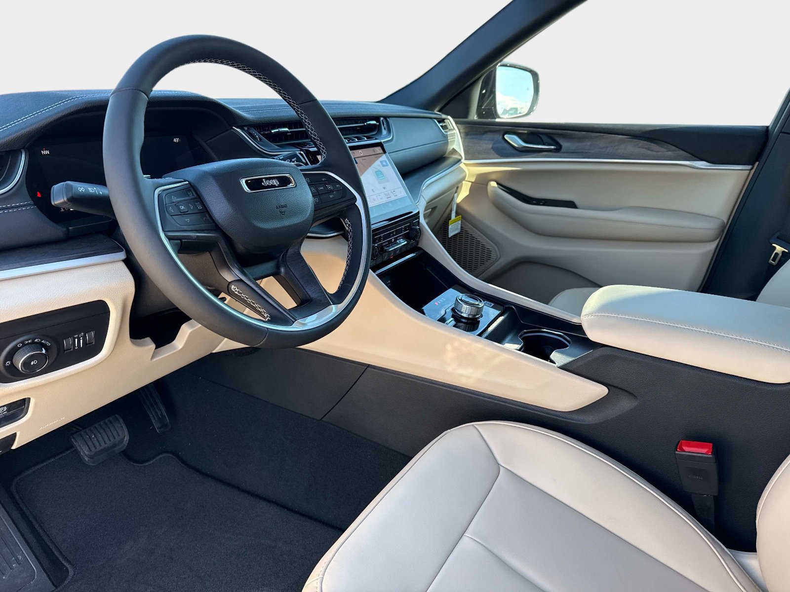 New 2025 Jeep Grand Cherokee Limited AWD/4WD image 33