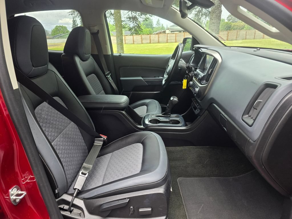 Used 2017 Chevrolet Colorado Z71 AWD/4WD image 19