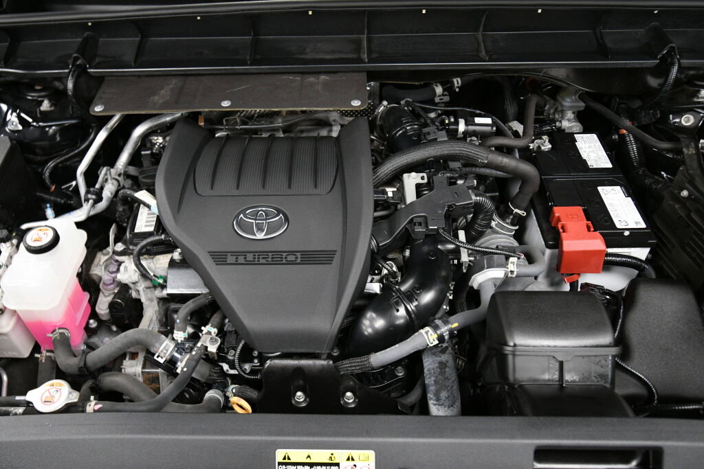 Certified 2023 Toyota Highlander XLE image 37