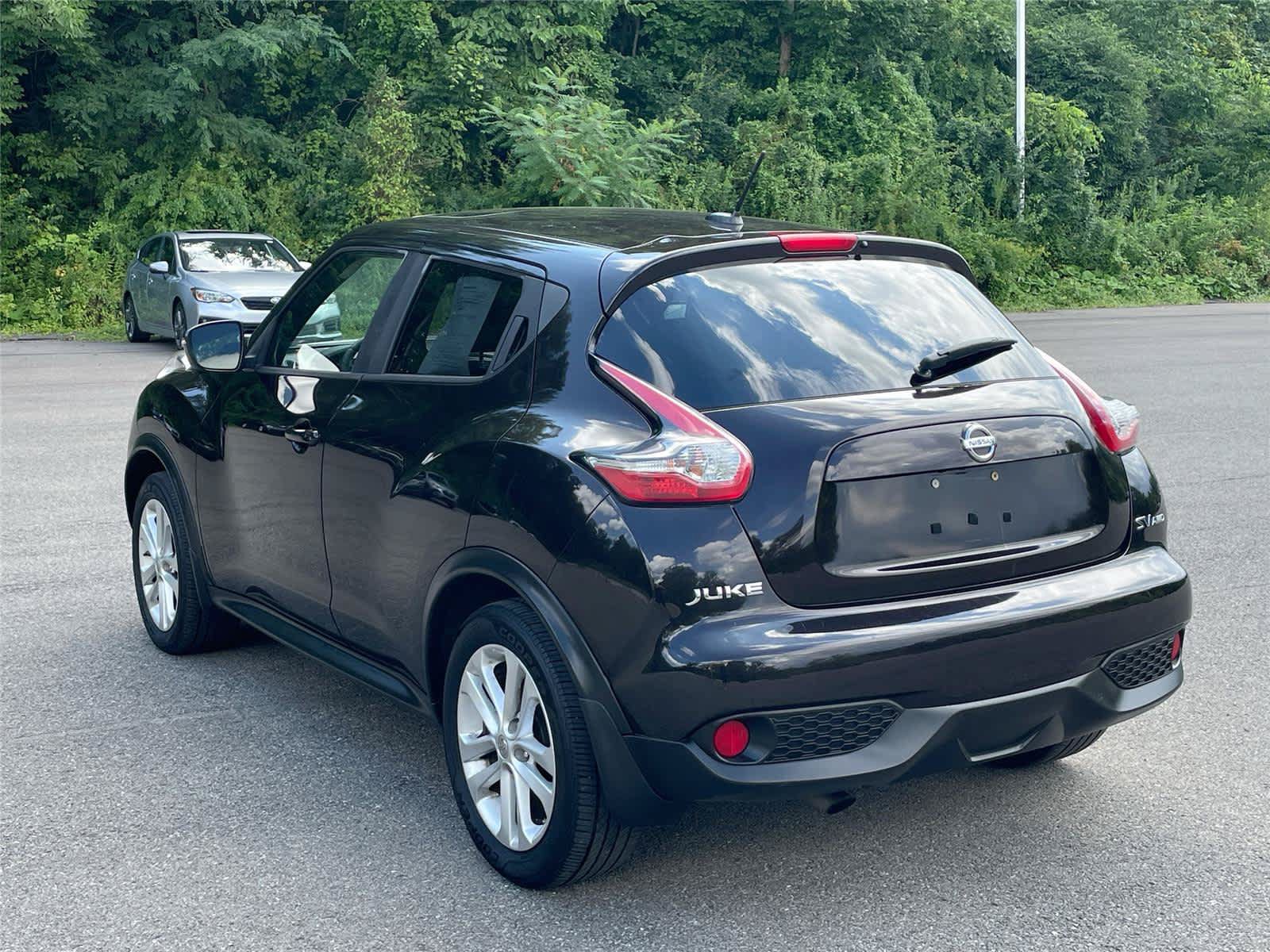 Used 2016 Nissan Juke SV w/ Technology Package AWD/4WD image 3