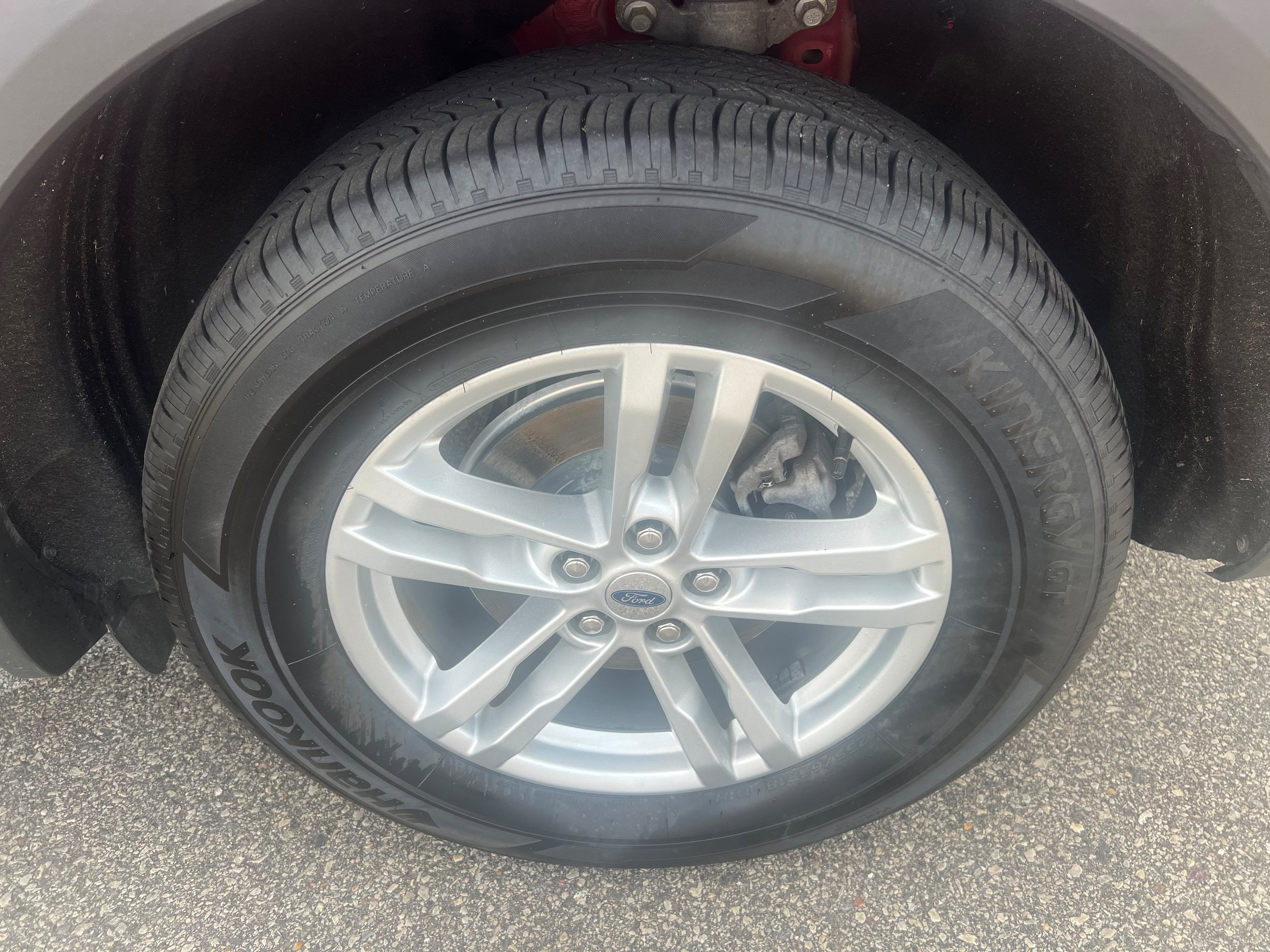 Used 2020 Ford Explorer XLT w/ Equipment Group 202A AWD/4WD image 9
