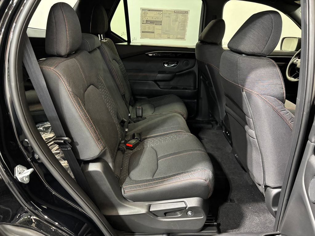 New 2026 Honda Pilot Sport image 14