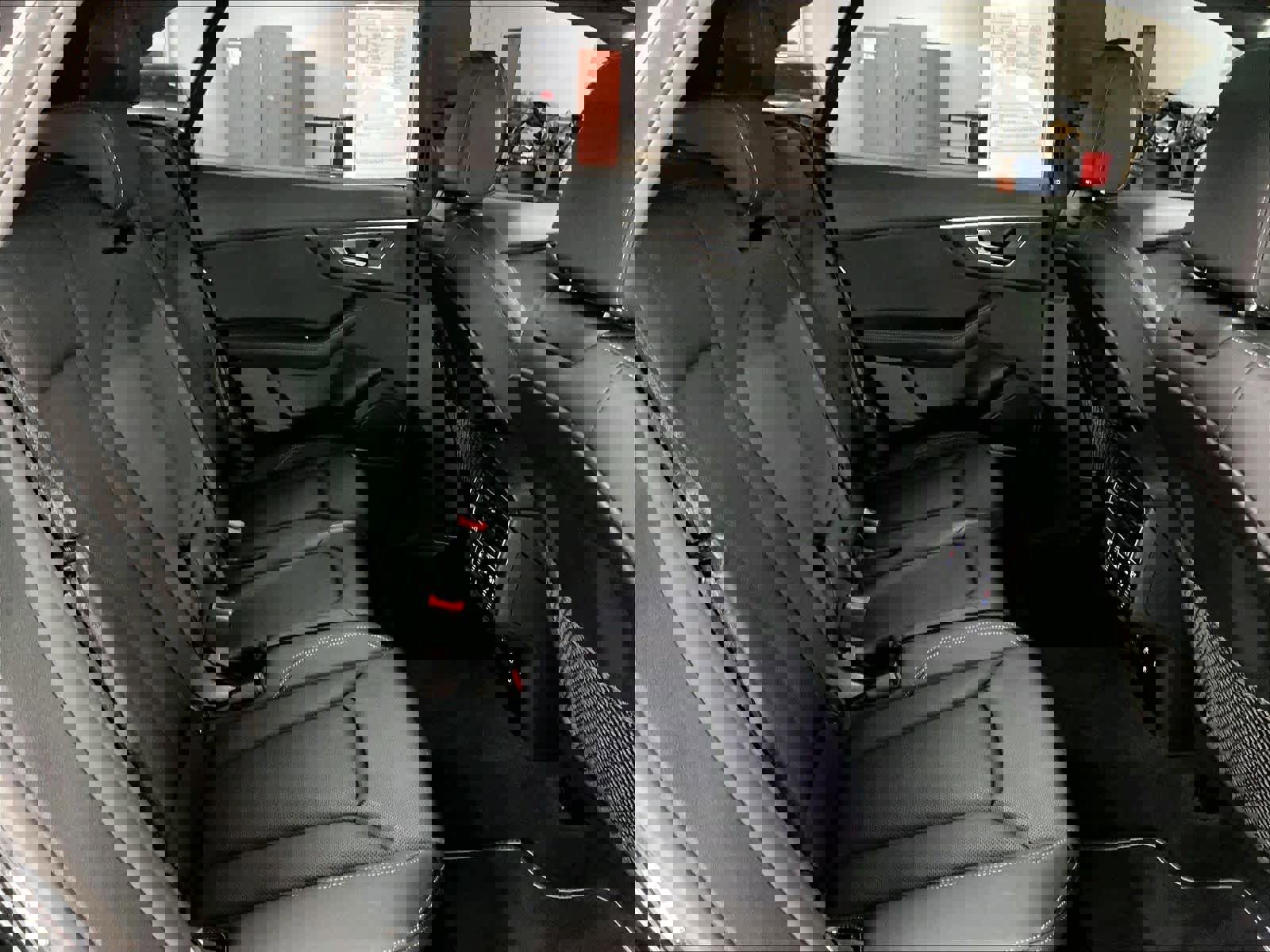 Used 2023 Audi Q8 Prestige w/ Prestige Package image 29