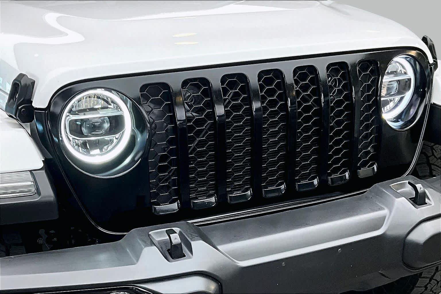 Used 2022 Jeep Gladiator Sport AWD/4WD image 31